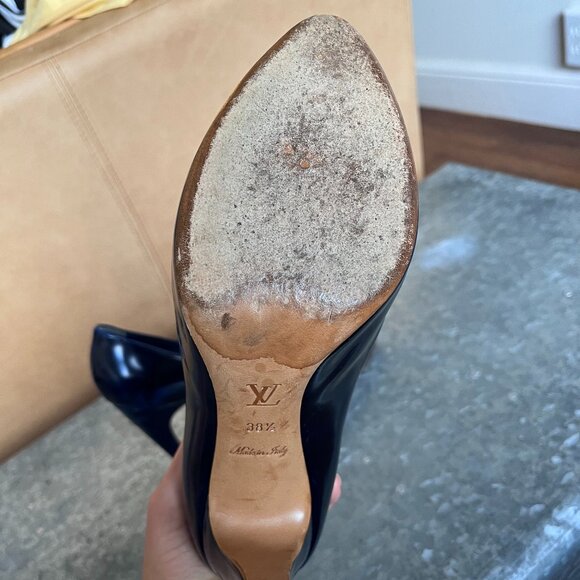 Authentic Louis Vuitton Navy Blue Leather Pumps - Picture 5 of 8